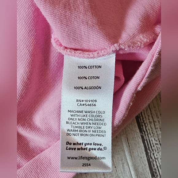 Life Is Good Women’s Size Large V-neck Pink Crusher Tee Wine I Go Both Ways - Picture 6 of 9